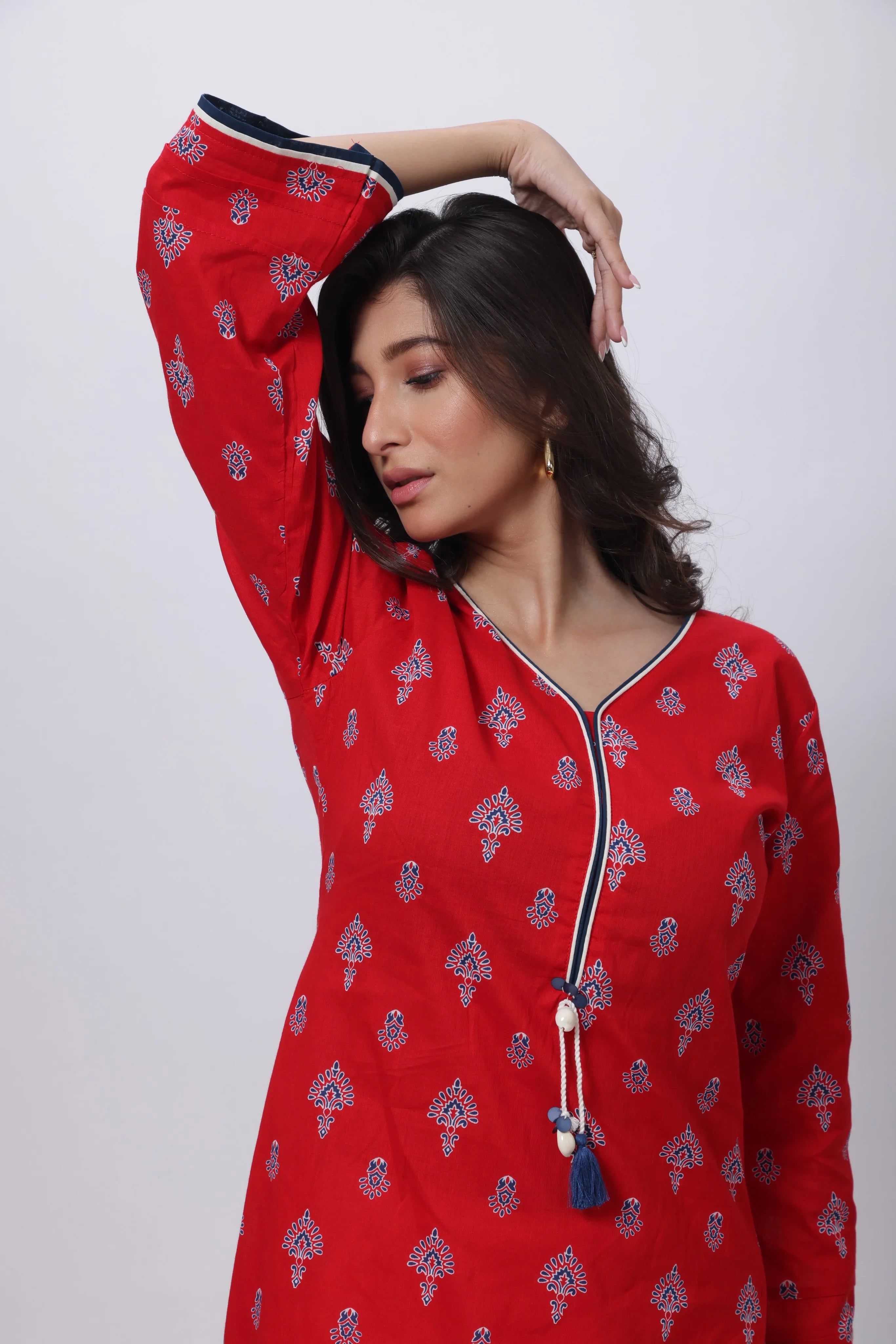 Printed Long Length Kurti in Ketchup Red