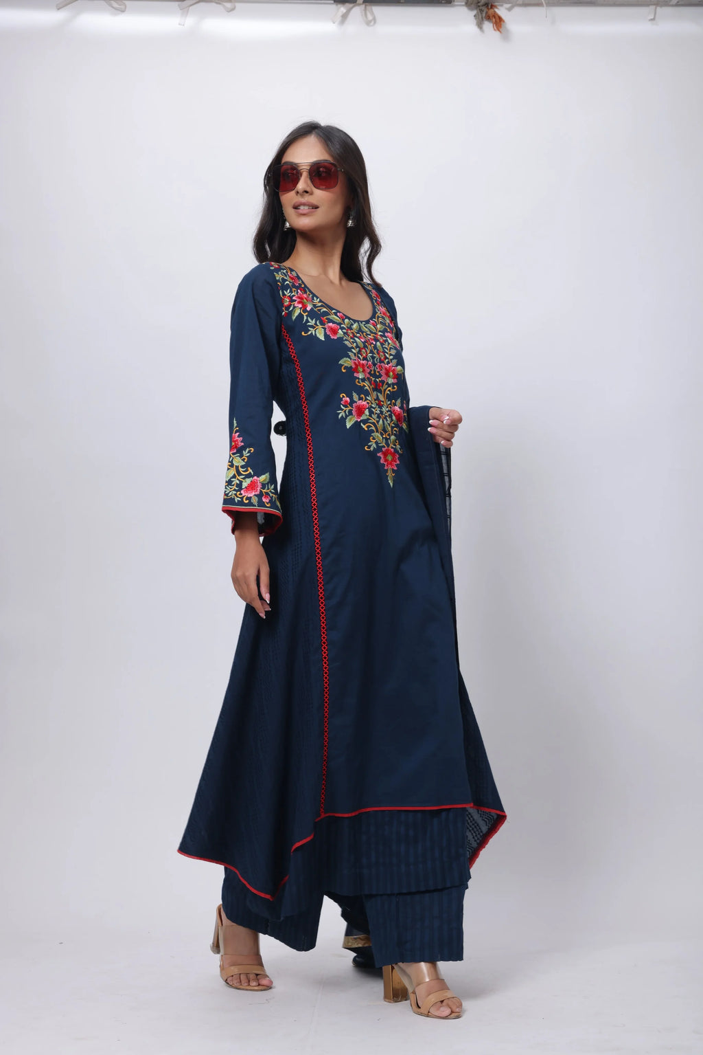 Princess Cut Three Piece Suit Set in Navy Blue