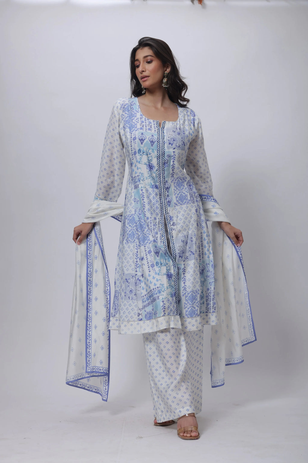 Printed Three Piece Suit Set in White and Blue