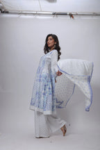 Printed Three Piece Suit Set in White and Blue