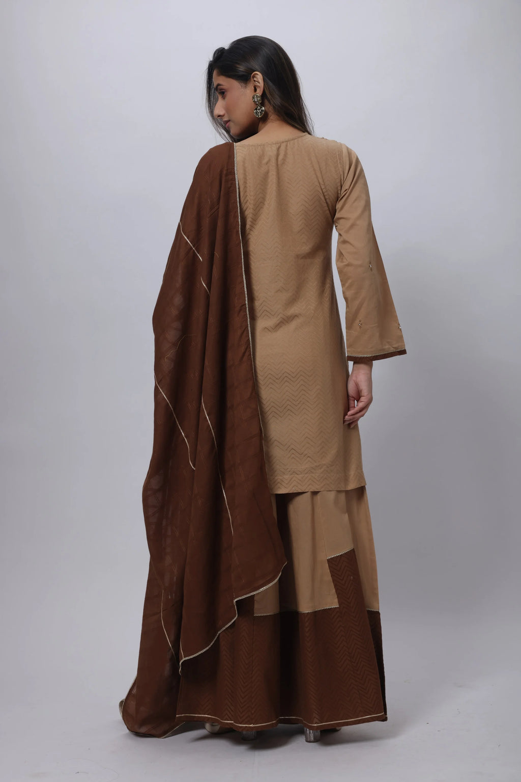 Textured Three Piece Suit Set in Brown