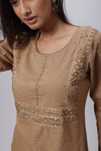 Textured Three Piece Suit Set in Brown