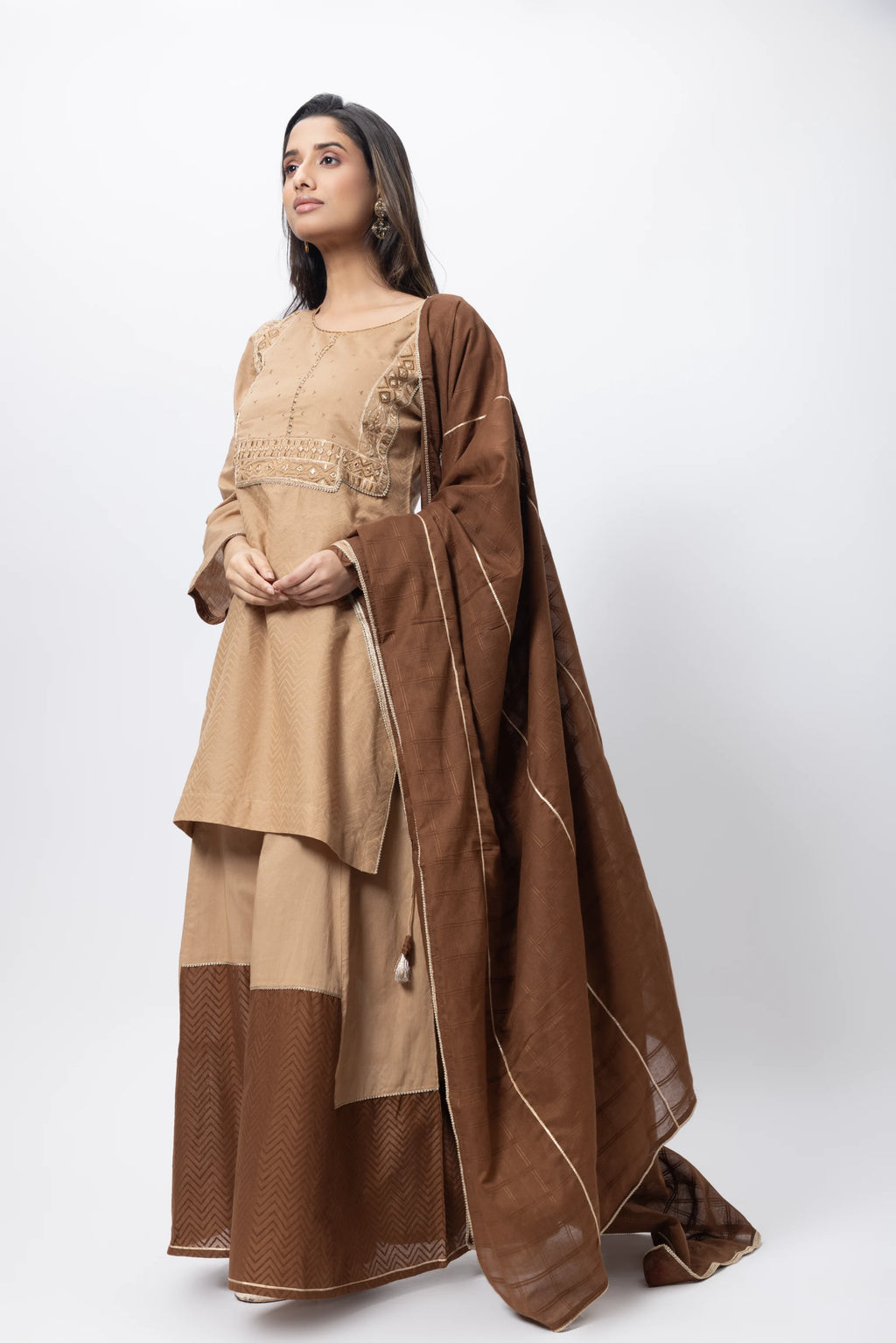 Textured Three Piece Suit Set in Brown