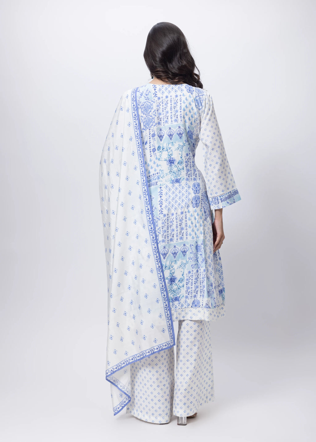 Printed Three Piece Suit Set in White and Blue