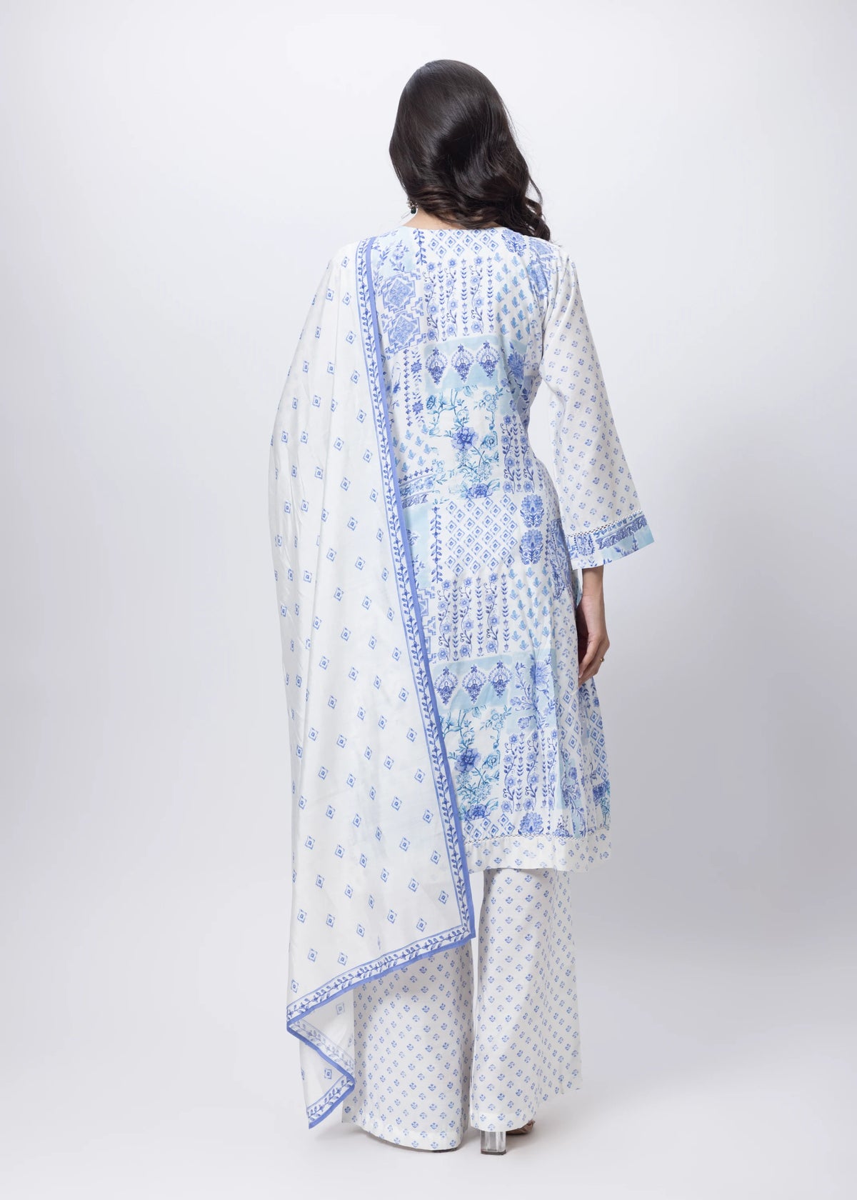 Printed Three Piece Suit Set in White and Blue